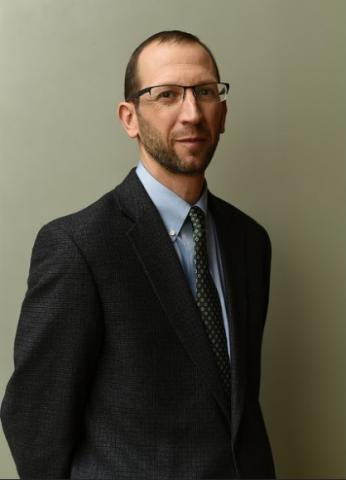 Headshot of Daniel Schlanger